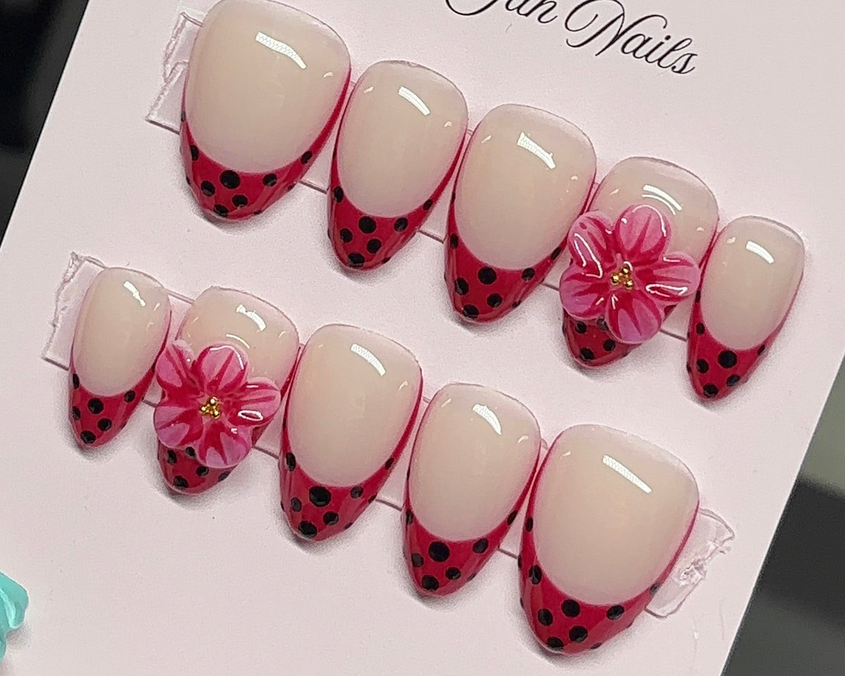 Ladybug Dots